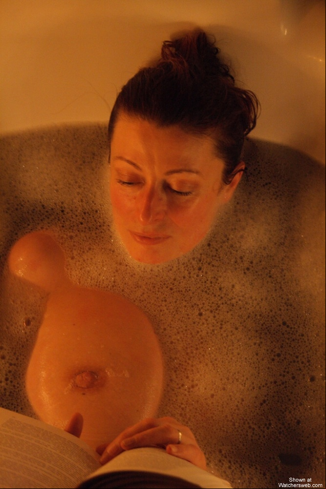 Sexy Anna In The Bath #0